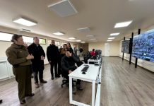 Alcalde Juan Carlos Díaz y general Maureen Espinoza coordinan trabajo conjunto en nueva central de monitoreo